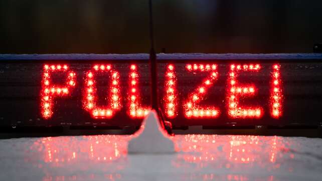 Erst auf der Felge gefahren - dann im Auto eingeschlafen