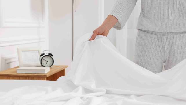 Ekel-Studie: So selten waschen Single-Männer ihre Bettwäsche