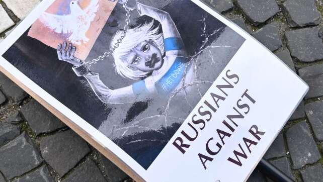 «Russians against war»: Demo gegen Putin in München