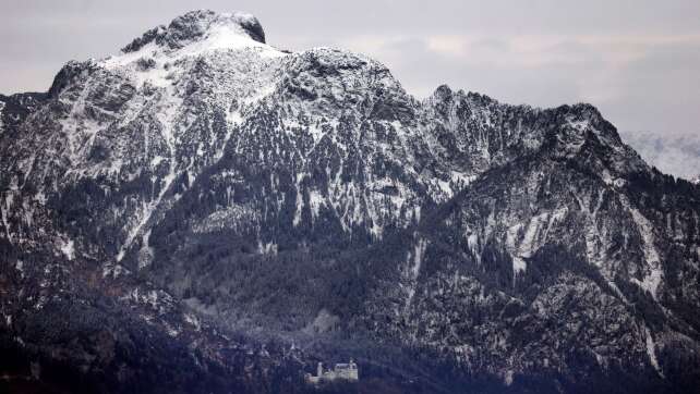 Woche startet mit Niederschlag - Schneefallgrenze sinkt