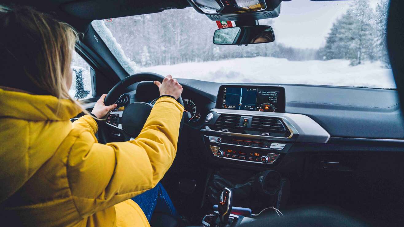 Autofahren im Winter: Tipps für eine sichere Fahrt