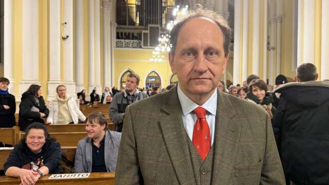 Botschafter Lambsdorff mahnt in Moskau Frieden an