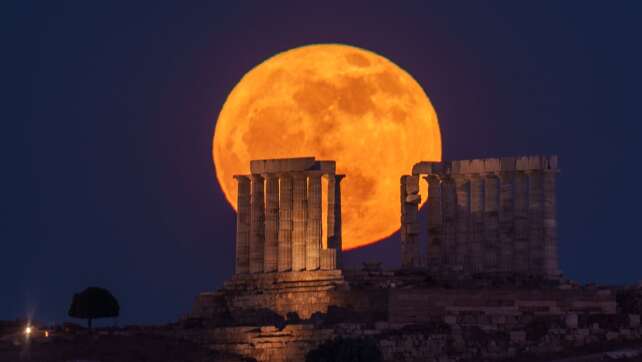 Der Mond ist ein bisschen älter als gedacht