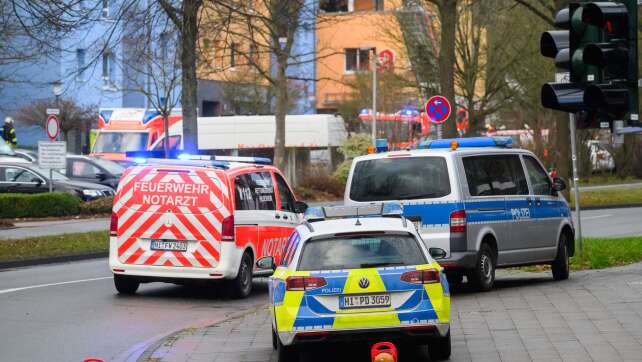 Großeinsatz bei verbarrikadiertem Mann in Hildesheim beendet