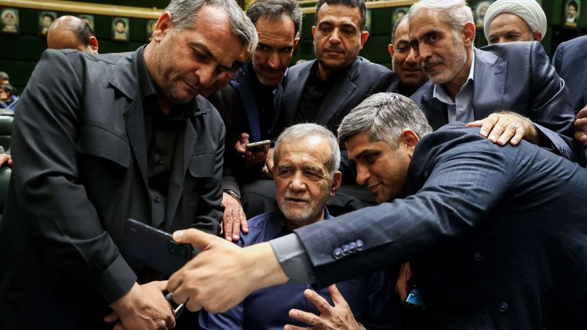 Irans Präsident Peseschkian