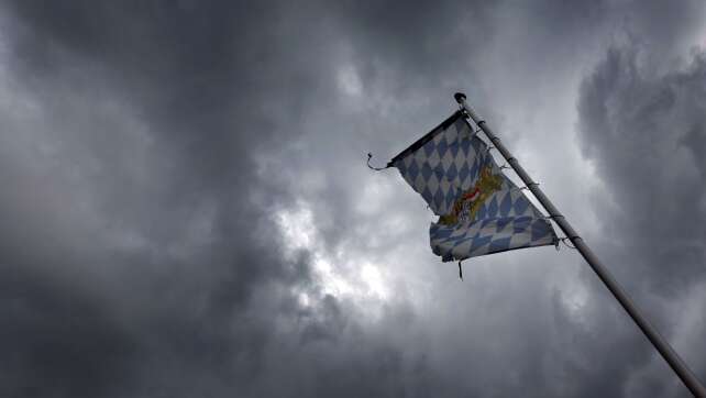 Wind, Schnee und Glätte in Bayern