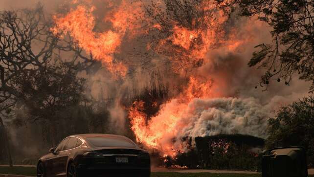 Brände in Los Angeles: Drei Feuer weiterhin außer Kontrolle