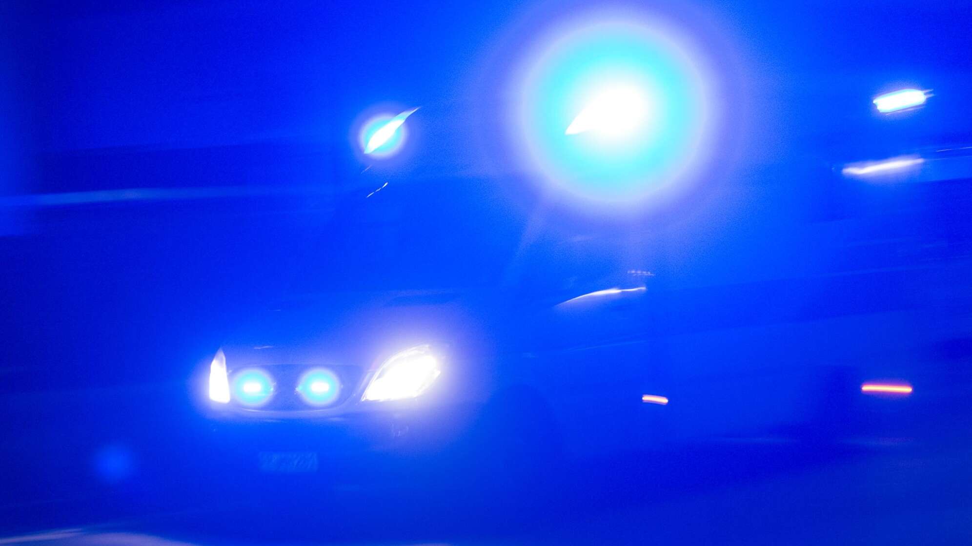 Rettungswagen mit Blaulicht