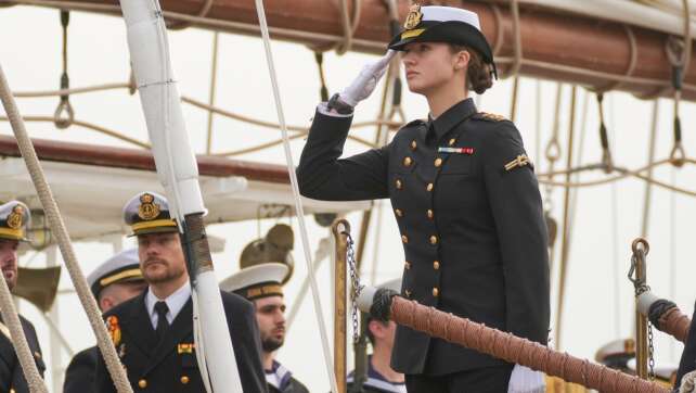 Prinzessin Leonor startet lange und harte Seereise