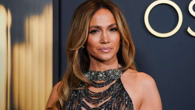 Jennifer Lopez: Musste lernen, gern allein zu sein