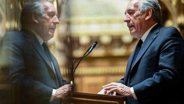 Frankreichs Premier Bayrou übersteht Misstrauensvotum