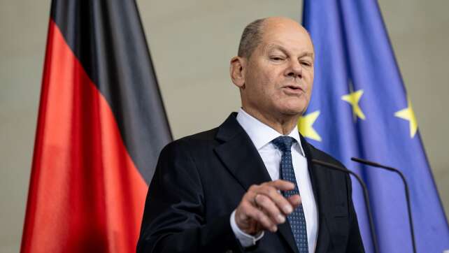 Scholz kontert Baerbock: Keine Ukraine-Hilfe ohne Schulden