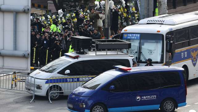 Südkoreas suspendierter Präsident Yoon muss in Haft bleiben