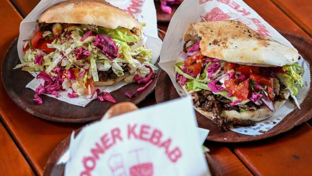 Handy für Döner verkauft - Mann täuscht Diebstahl vor