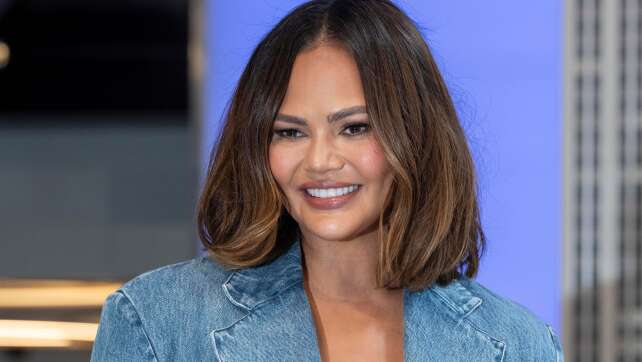 Chrissy Teigen spricht sich für Social-Media-Sperrstunde aus