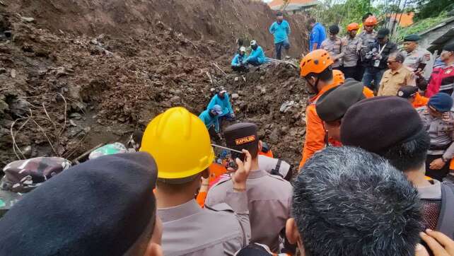 23 Tote bei Erdrutschen auf Bali und Java