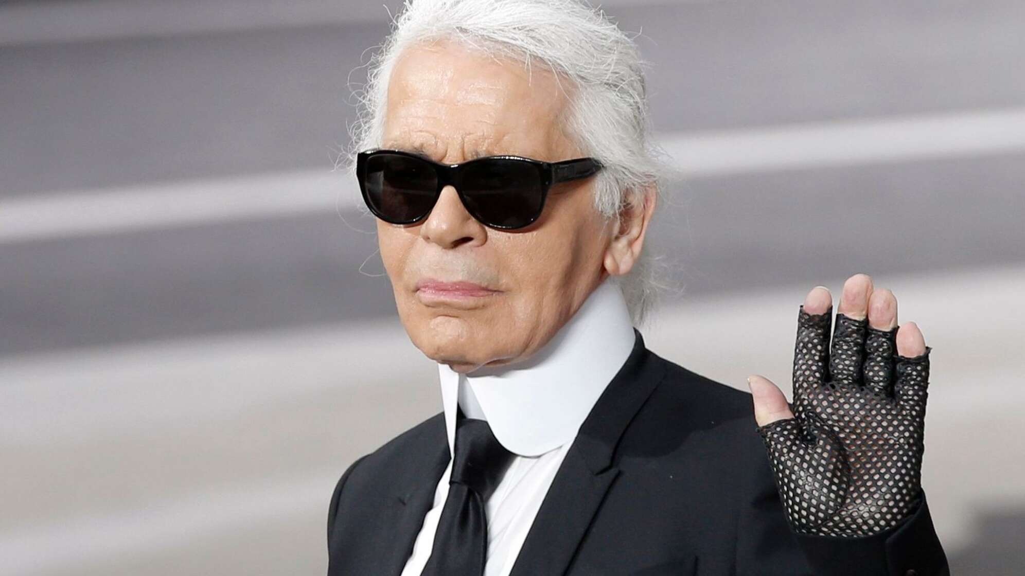 Letzte Schätze von Lagerfeld und Saint Laurent werden versteigert