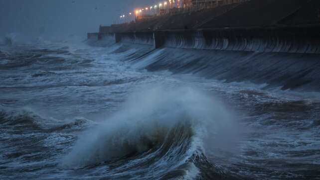 Sturm Éowyn wütet in Irland und Großbritannien