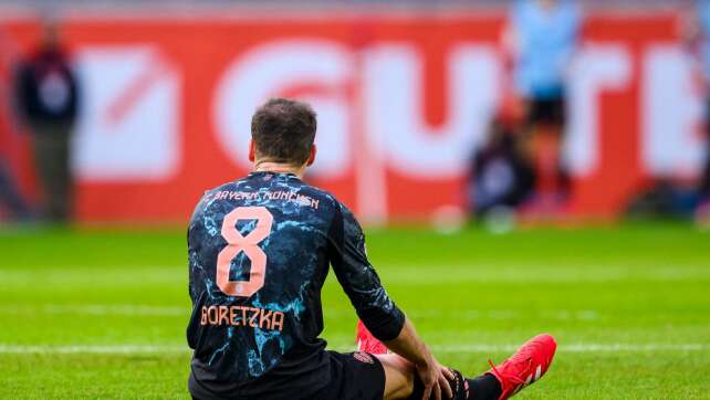 Goretzka nach Auswechslung in Freiburg: Nichts Ernstes