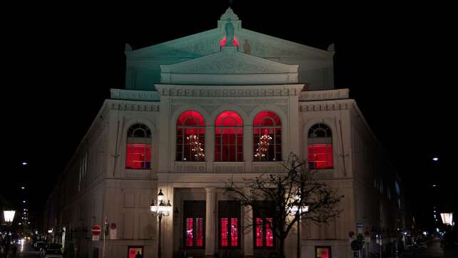 Masken, Spaß und Tanzmusik an der Oper