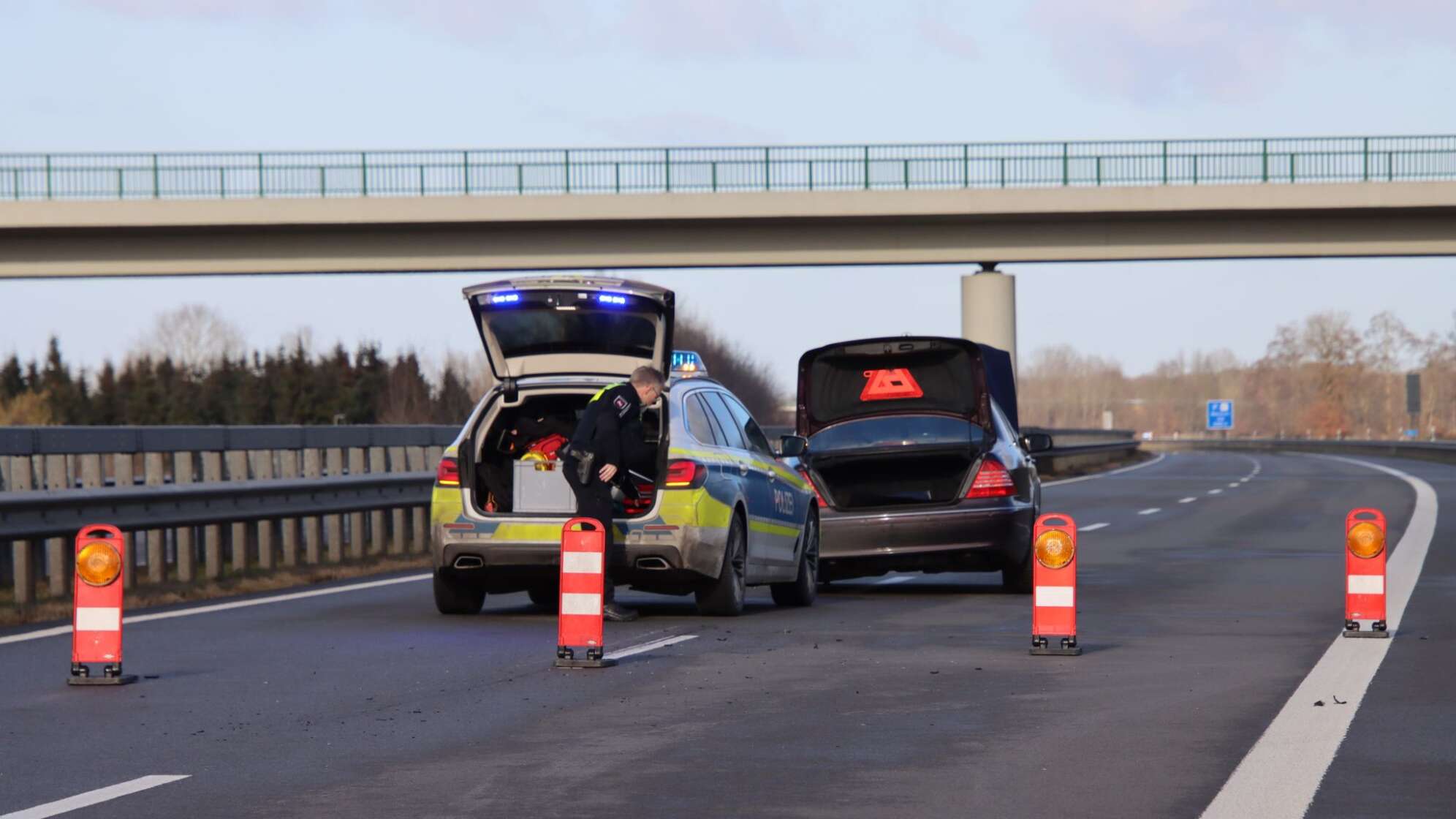 Autofahrer durchbricht Grenzkontrolle