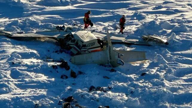 Flugzeugabsturz in Alaska: Vermutlich alle zehn Insassen tot