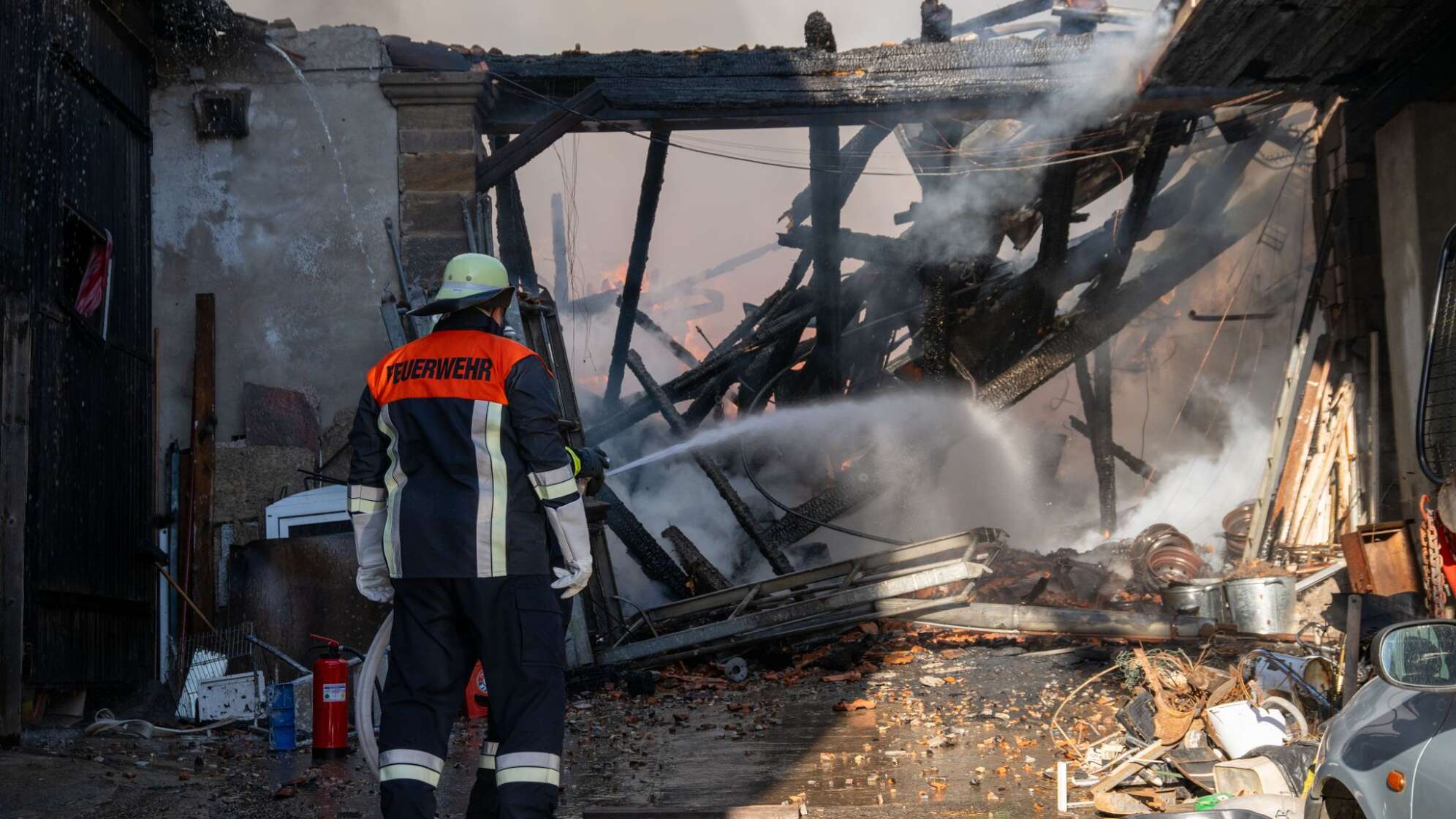 Scheune in Vollbrand - Pfaffendorf