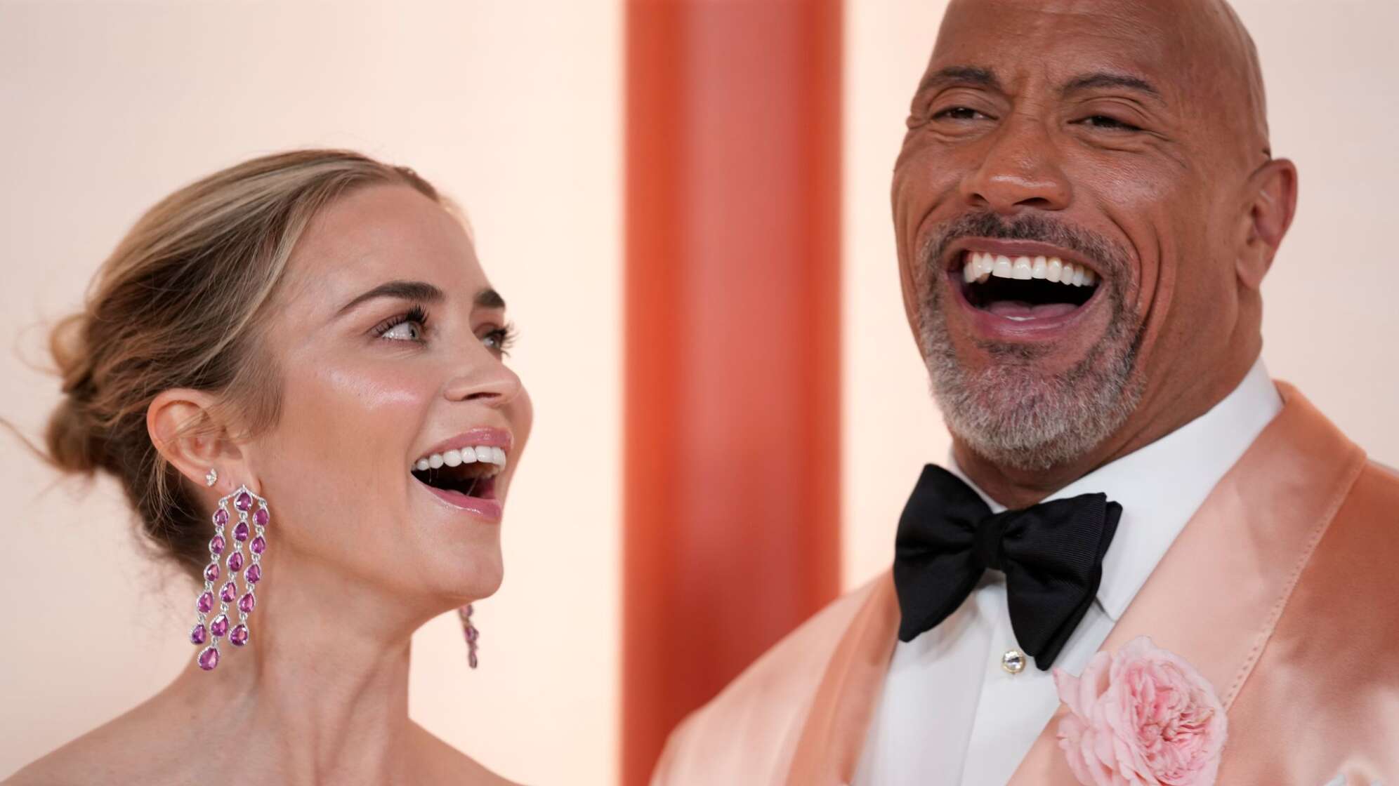 Emily Blunt (l) und Dwayne Johnson