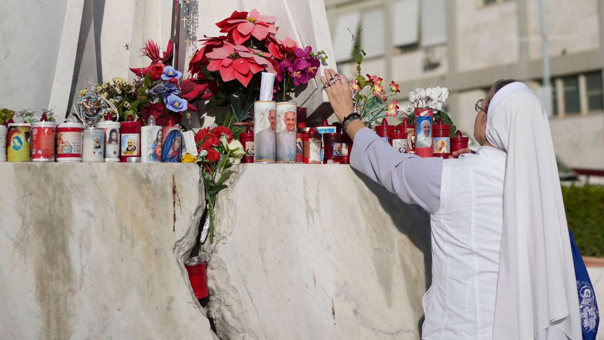 Papst Franziskus im Krankenhaus - Italien