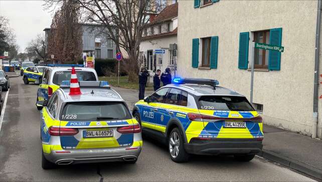 Mann randaliert mit Waffe in Hotel am Bodensee - Festnahme