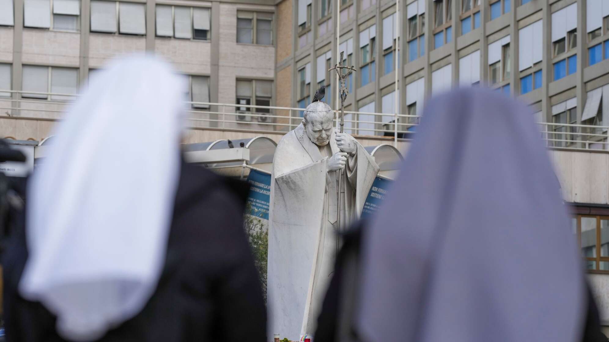 Papst Franziskus im Krankenhaus