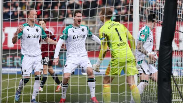 Video-Ärger beim 1. FC Nürnberg: Hannover 96 jubelt