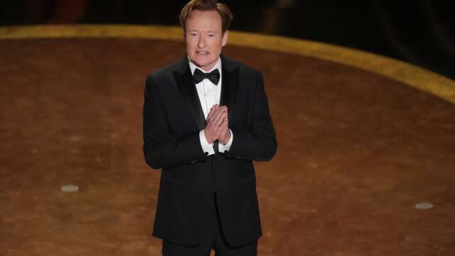 Beginn der Oscars: Conan O'Brien greift Kontroverse auf