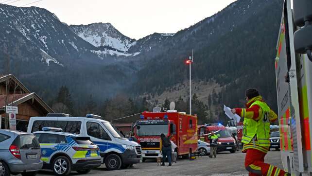 Flächenbrand bei Heißenplatte gelöscht