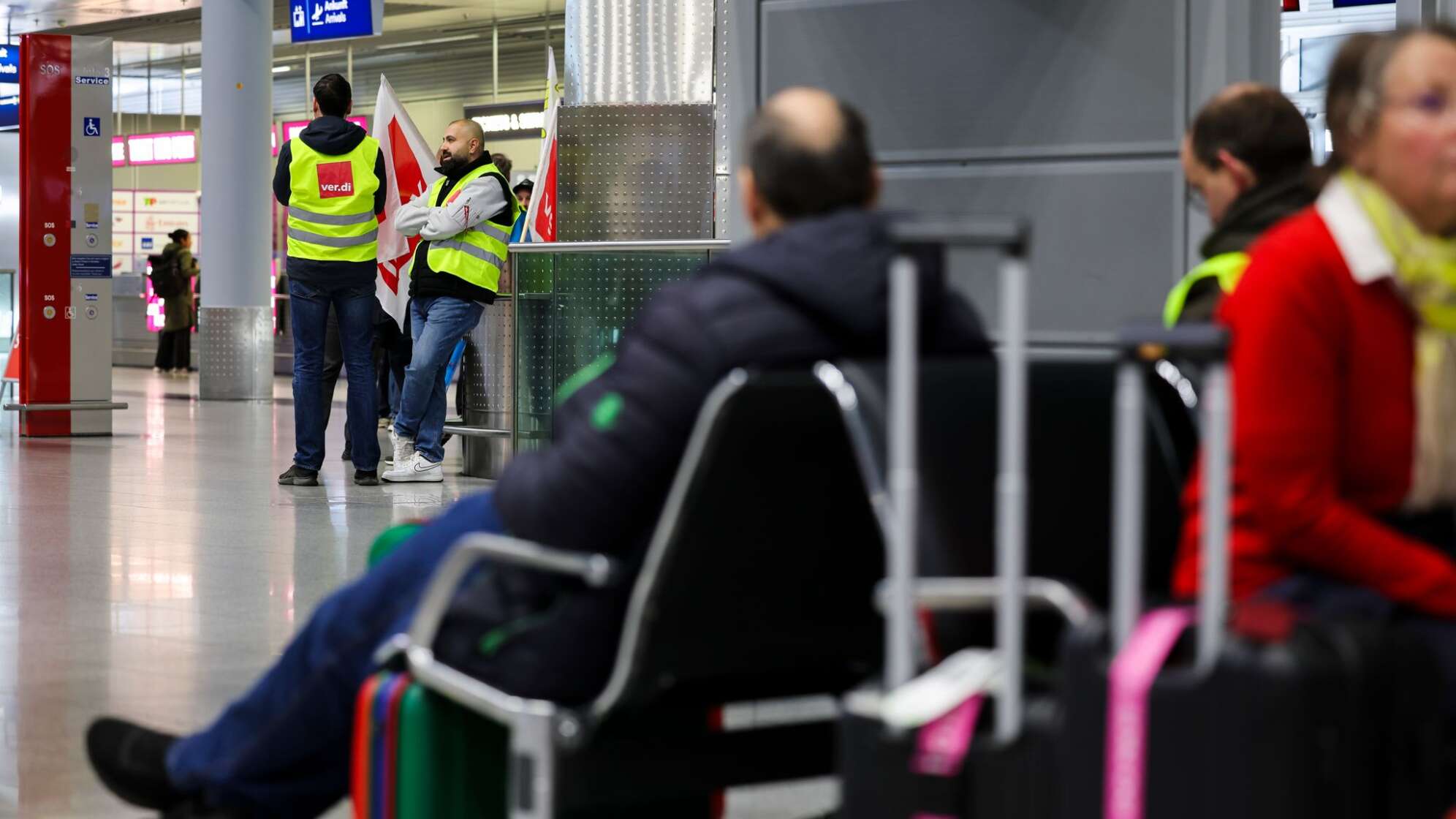 Verdi-Warnstreik am Flughafen Düsseldorf