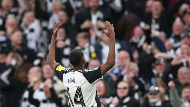 Newcastle gewinnt Ligapokal-Finale gegen Liverpool