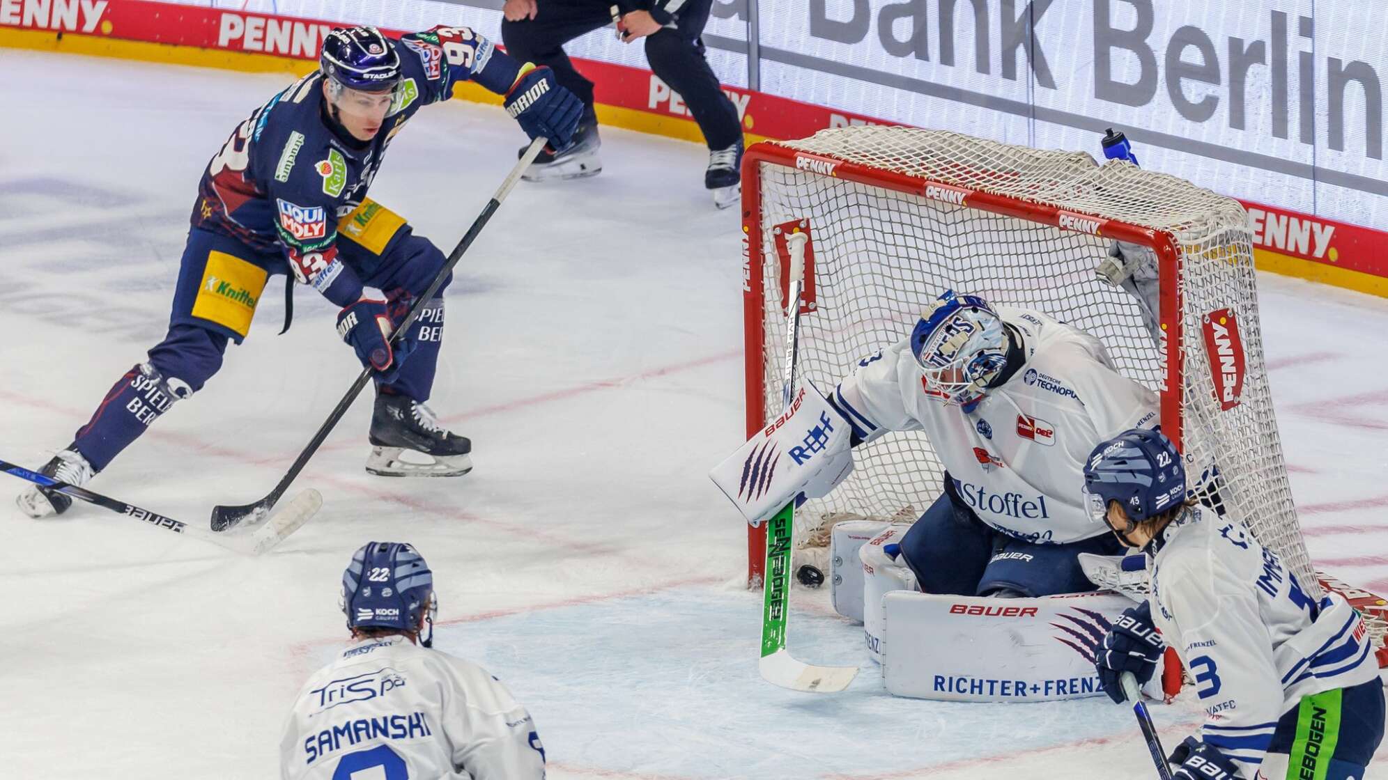 Eisbären Berlin - Straubing Tigers