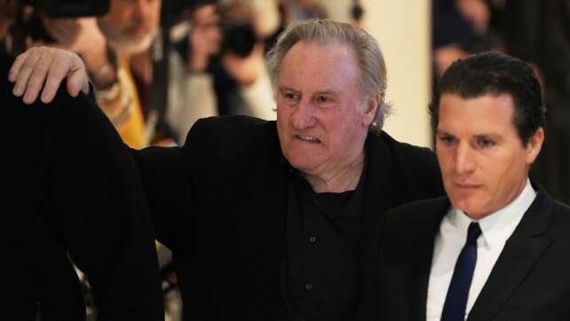 Gericht statt Leinwand: Belästigungs-Prozess gegen Depardieu