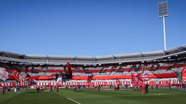 Stadtrat: Stadionumbau in Nürnberg muss billiger werden