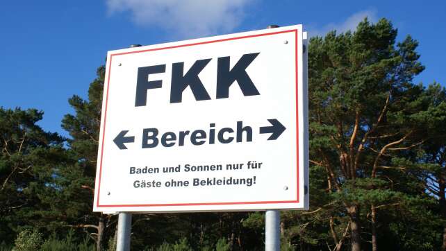 FKK-Badeplätze in Bayern: Die besten Orte zum Nacktbaden
