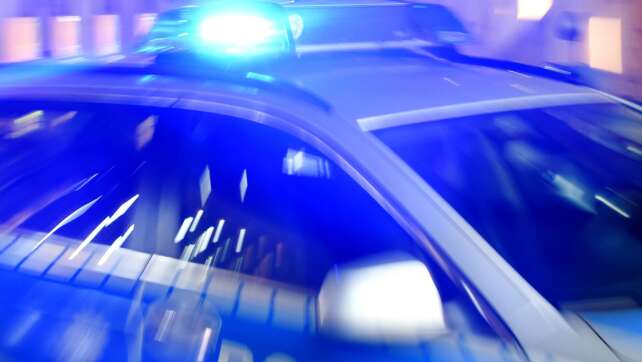 Radfahrer von Hundebesitzer bewusstlos geschlagen