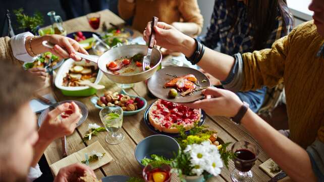 Diese Farben beeinflussen Appetit und Essverhalten