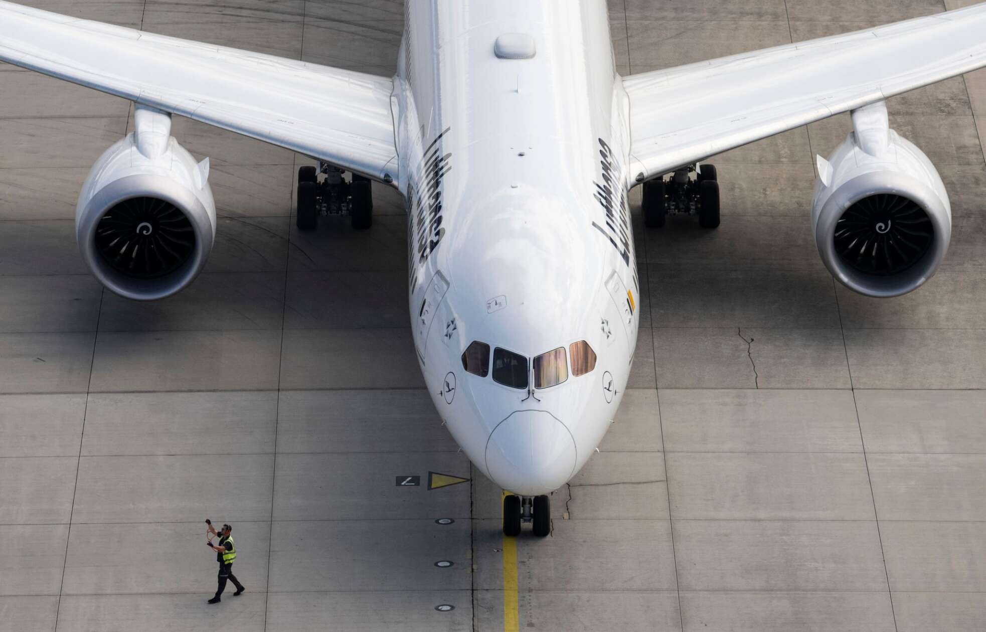 Warnstreik Bei Lufthansa Angelaufen: Hunderte Flugausfälle