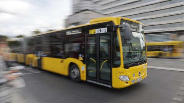 Wie Bayerns Verkehrsbetriebe mit kreativen Lösungen den Busfahrermangel bekämpfen