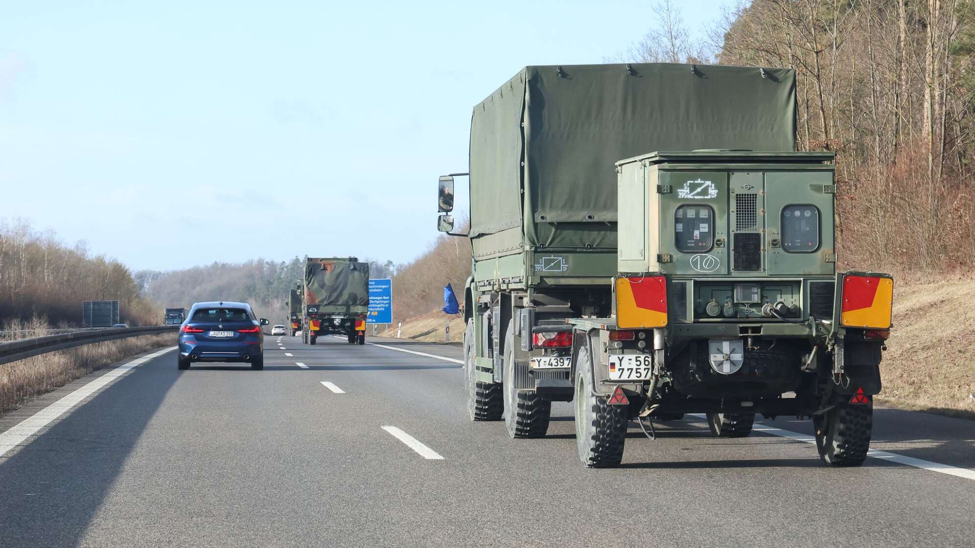 Bundeswehrkonvois in Bayern und Baden-Württemberg unterwegs