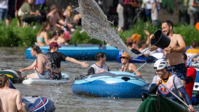 «Ausdruck purer Lebensfreude» – Tausende feiern auf Donau