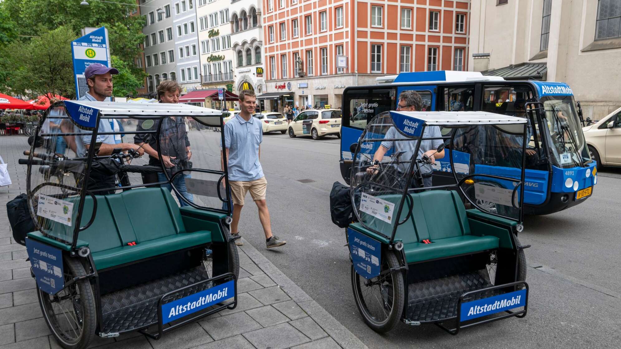 Testbetrieb Mikrobusse und Rikschas