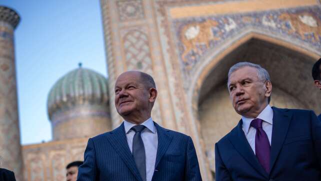 Scholz schließt Migrationsabkommen mit Usbekistan