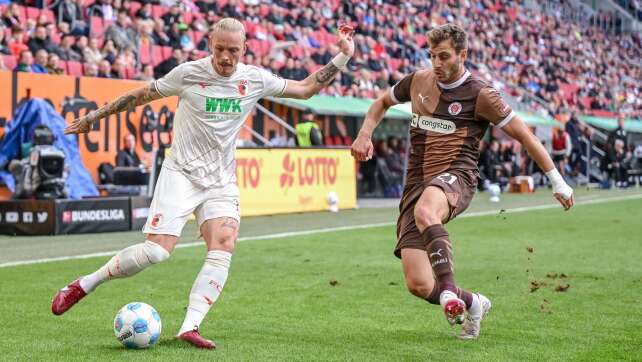 Augsburg schlägt St. Pauli: Aufsteiger weiter punktlos