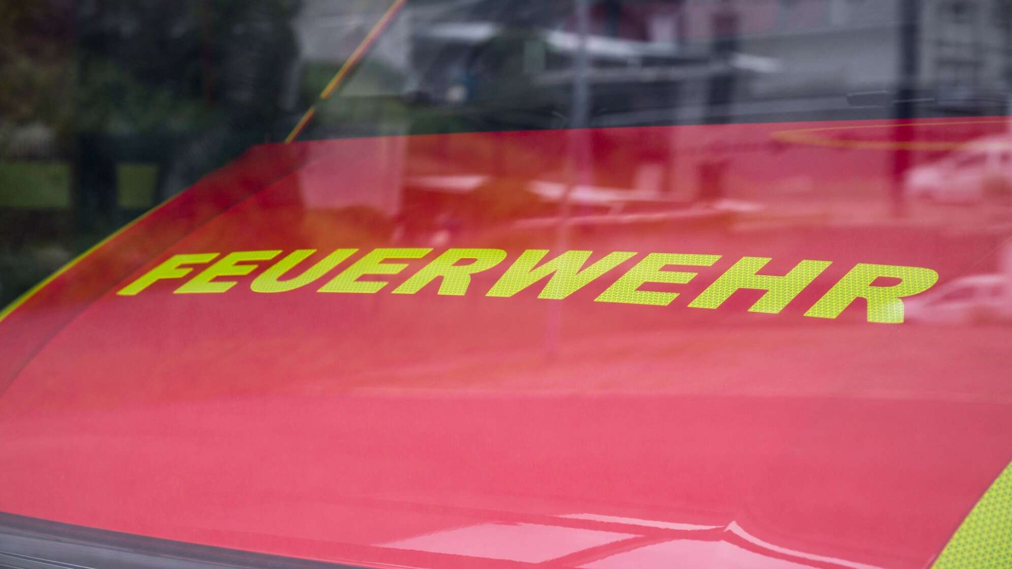 Feuerwehr löscht Brand